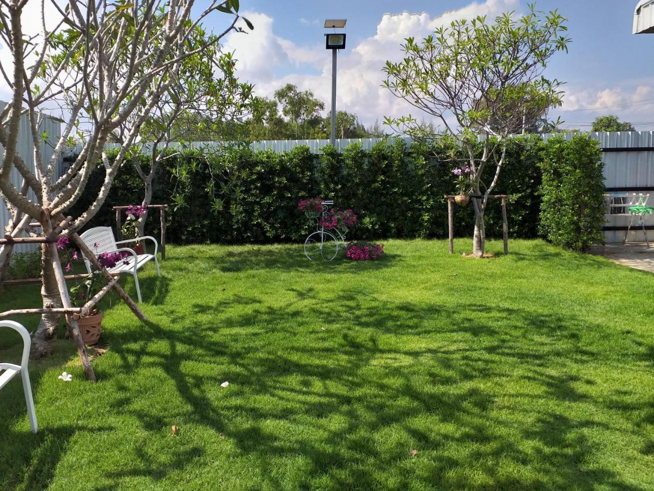 The Phu Resort Pranburi Buitenkant foto